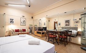 Syntagma Square 1 Bedrm 4 Persons Apartment By Mps